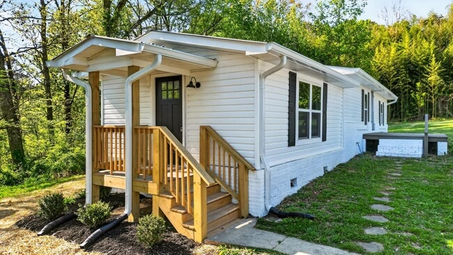 Building Photo - 155 Bradford Ln