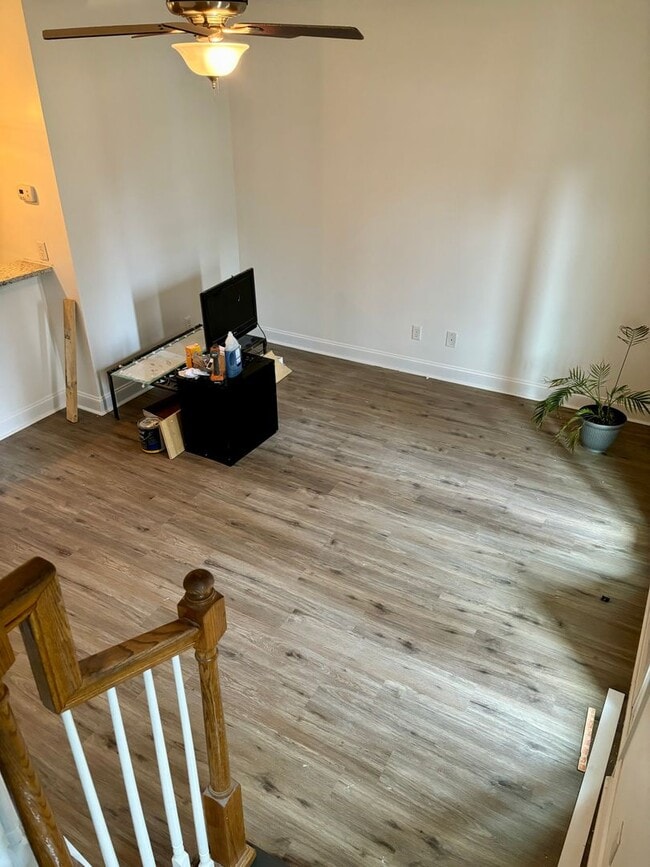 Building Photo - 76 Intown Pl