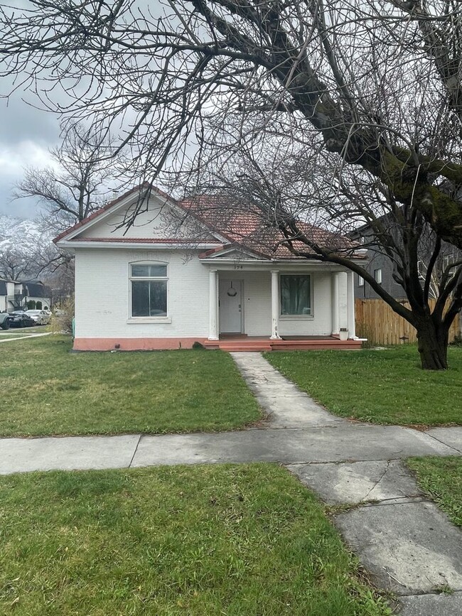 Primary Photo - A Darling Single-Family Home