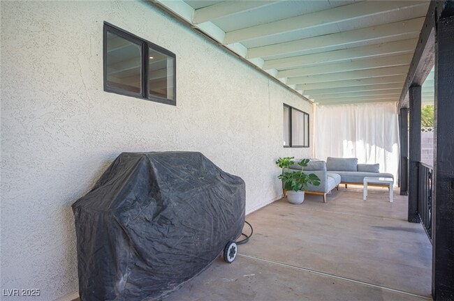 Building Photo - 6146 Peppermill Dr