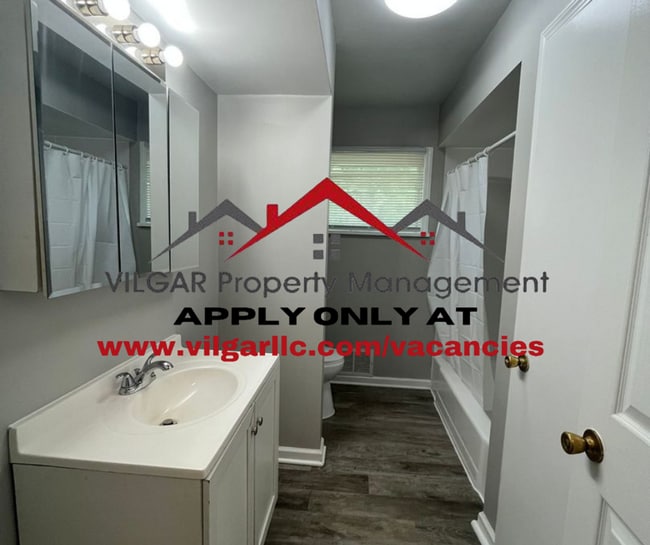 Building Photo - WOW! This is a Home! 3-bedroom, 1-bath hom...