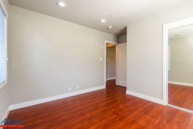 Building Photo - Gorgeous Cambrian Park Home