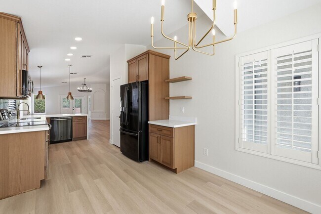 Building Photo - Stunning Home in North Phoenix