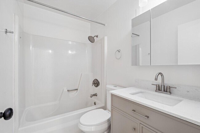 Building Photo - 11273 Skilift Ct