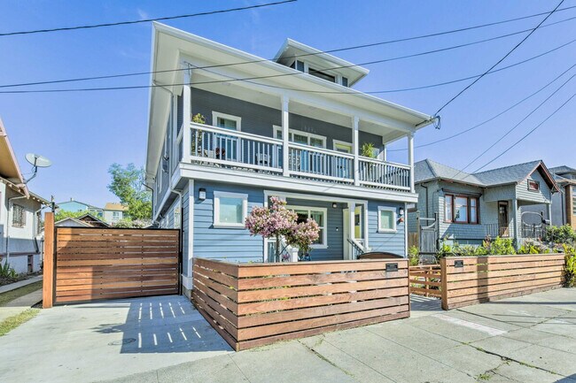 Building Photo - 532 52nd St