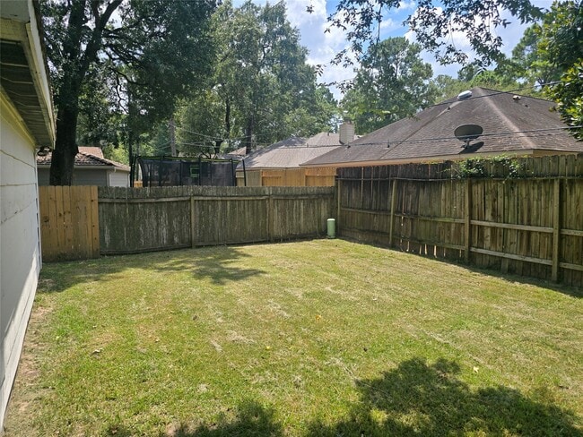 Building Photo - 3211 Highland Laurels Dr
