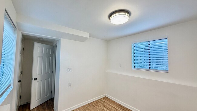 Building Photo - LT11MAIN