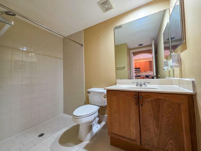 Building Photo - 4434 Lake Lucerne Cir