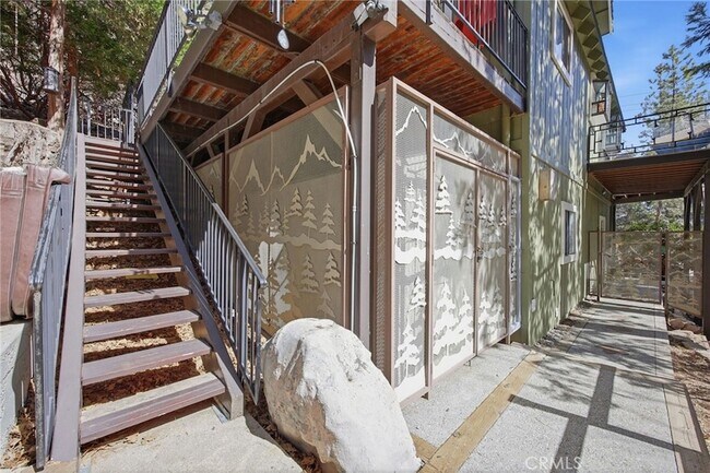 Building Photo - 528 Brentwood Dr