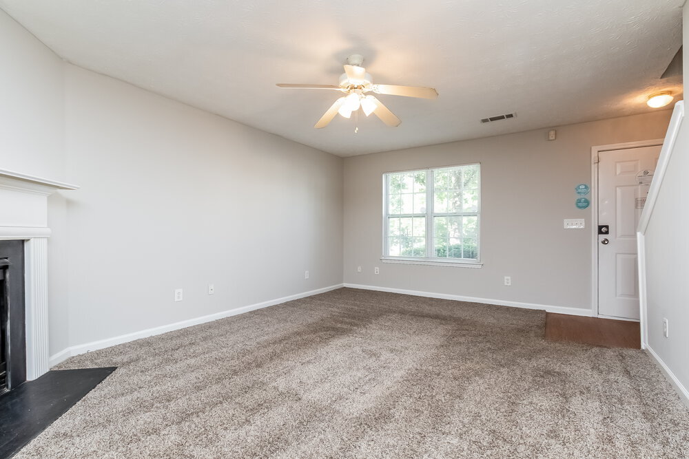 Building Photo - 154 Springbottom Dr SE