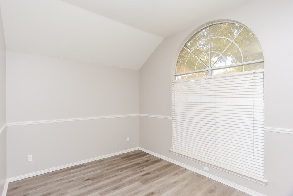 Building Photo - 213 Morningstar Ln