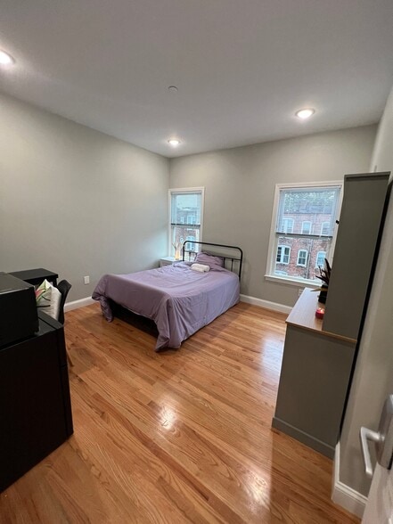 Building Photo - 14-16-16 Hamilton Rd