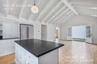 Building Photo - 962 1/2 Lucile Ave-