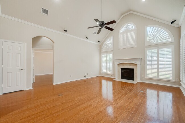 Building Photo - 7206 Spring Meadow Ln