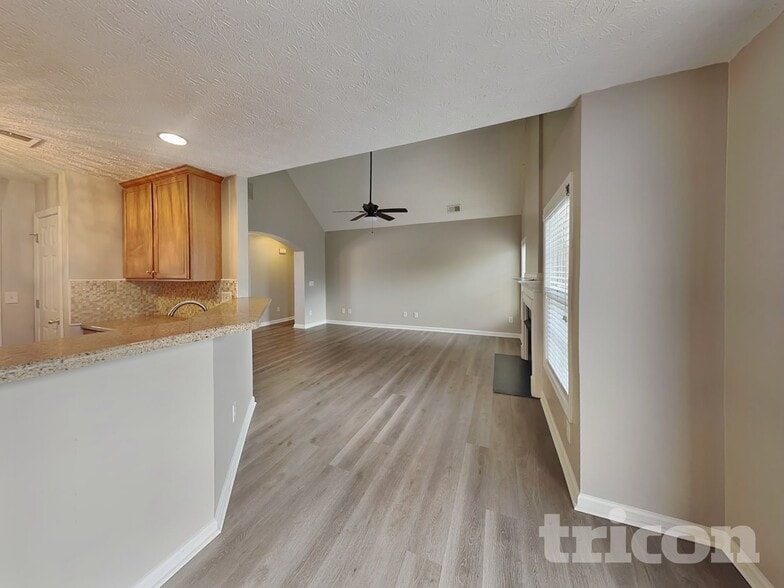 Building Photo - 3527 Butler Springs Trace