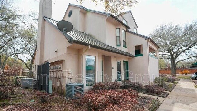 Building Photo - 4144 Greystone Way