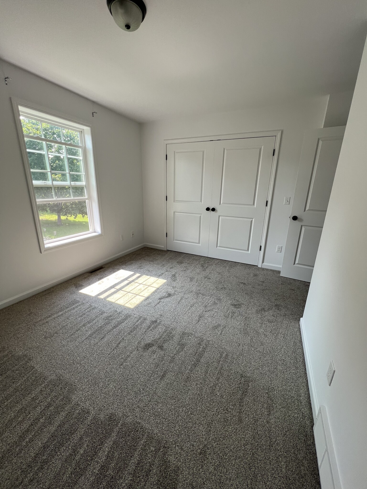 Bedroom 2 with double door closet - 2 Henry St