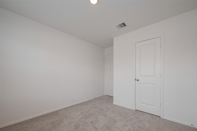 Building Photo - 30842 Brightwell Bnd