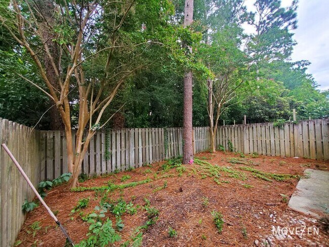 Building Photo - 5006 Carleton Dr