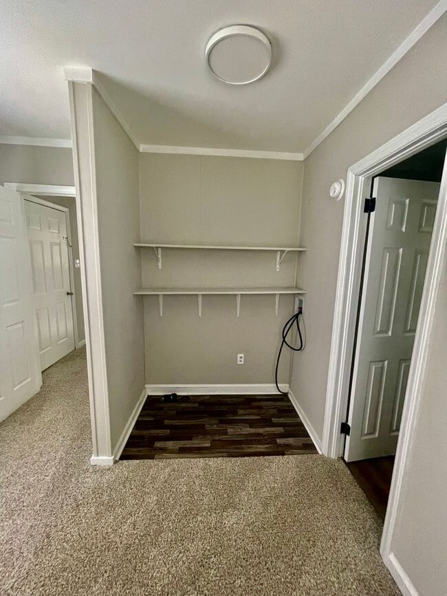 Building Photo - Don't miss out on this  2 bedroom 1 bath home . Located in Lincolnton .
