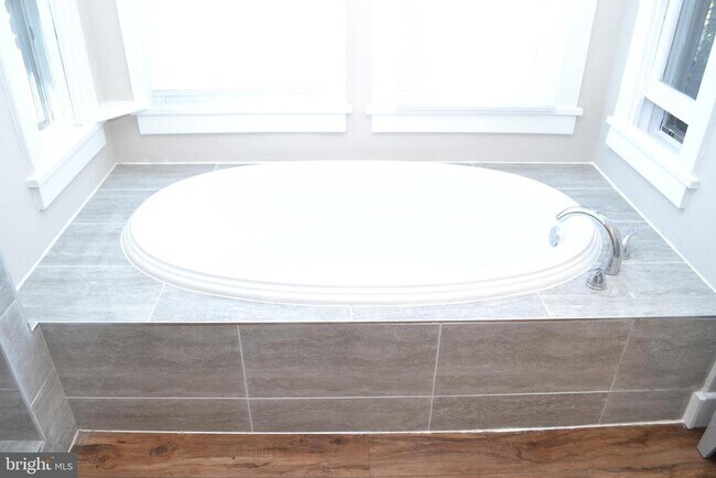 Building Photo - 200 W All Saints St