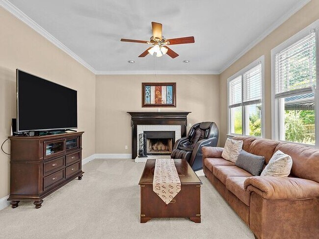 Building Photo - Build Equity While Leasing - Lease and Own...
