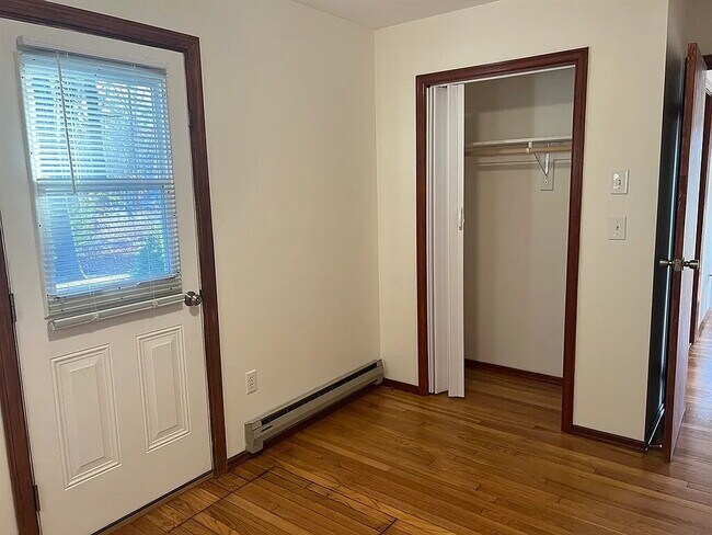 Building Photo - Single family rental near Lake Maspenock