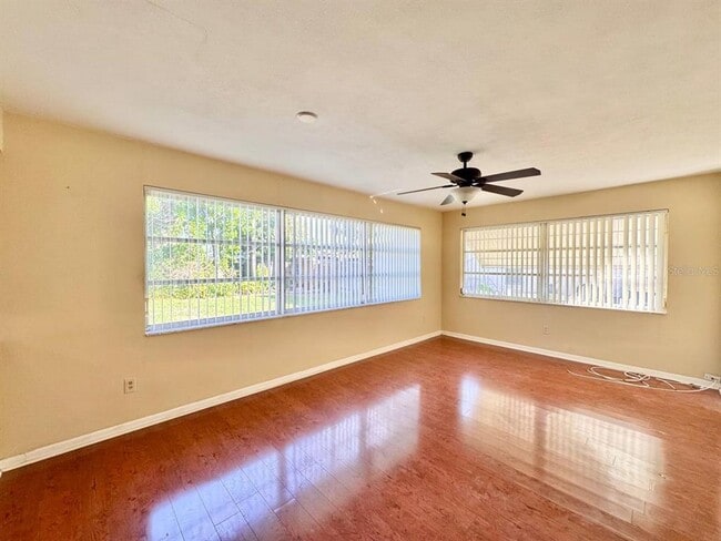 Building Photo - 2060 Attache Ct