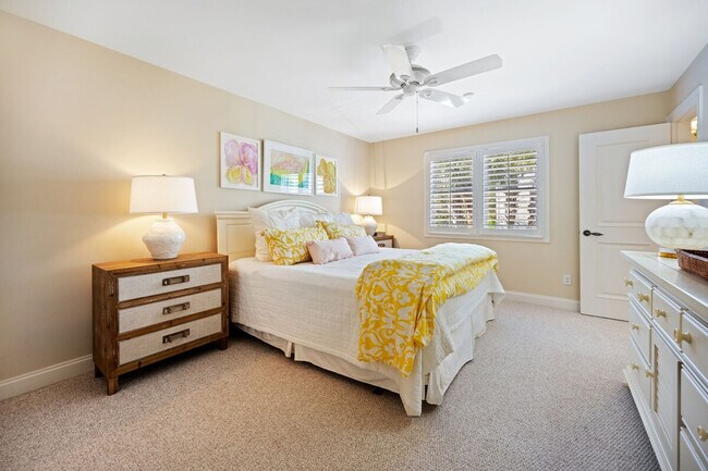 Building Photo - 221 Ocean Park Loop