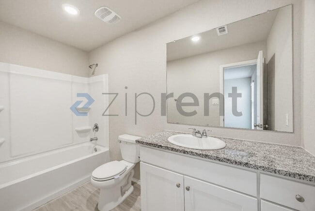 Building Photo - 2781 Rosefinch