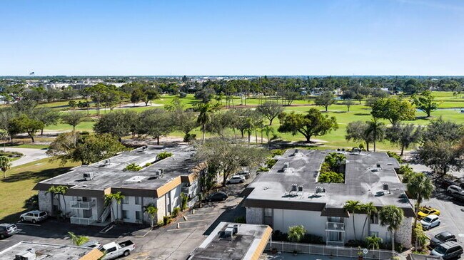 Building Photo - 1830 Maravilla Ave