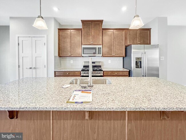 Building Photo - 1785 Atlas Dr