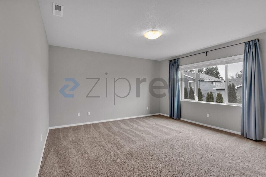 Building Photo - 15723 SW Thrush Ln