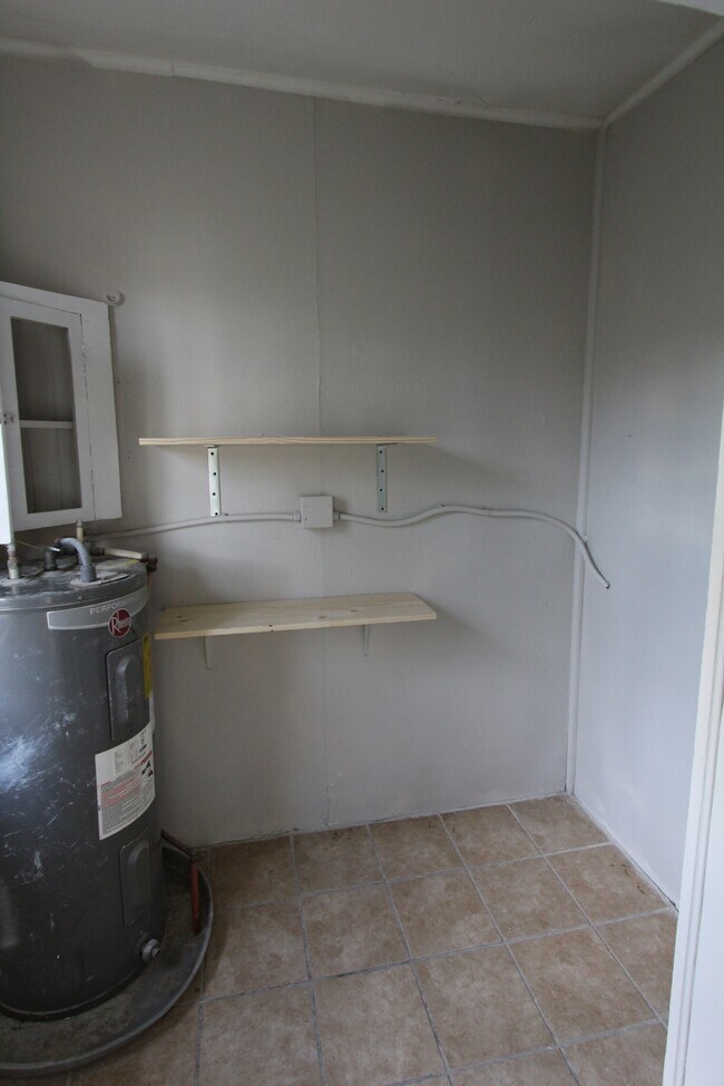 Building Photo - 226 E Moore St