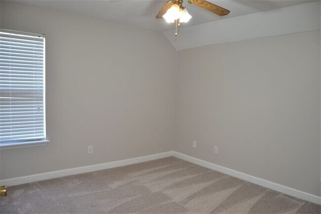 Building Photo - 351 Barnsley Dr