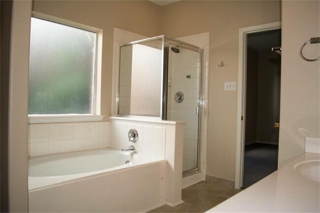 Building Photo - 19303 Camellia Knoll Trail