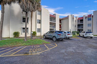 Building Photo - 644 NW 13th St
