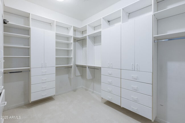 Building Photo - 7369 E Del Acero Dr