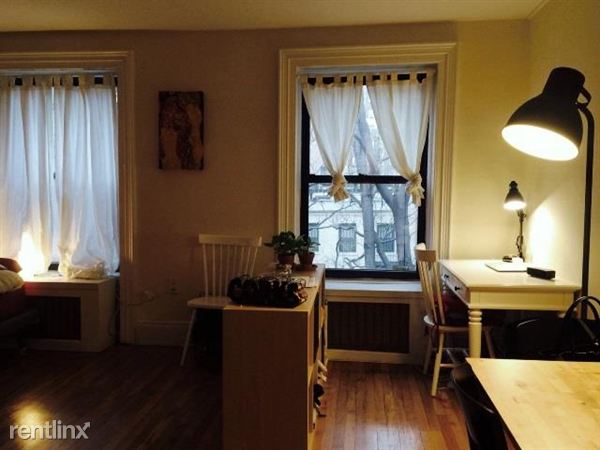 Building Photo - 157 E 37th St