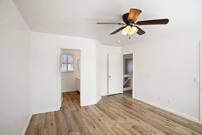Building Photo - 3 Bed South Las Vegas Pool Home