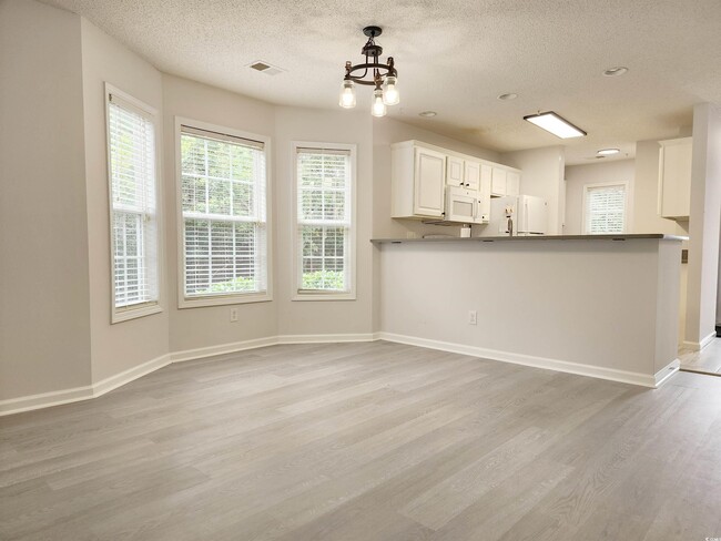 Building Photo - 217-914 Egret Run Ln