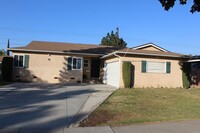 Building Photo - Gorgeous Remodeled Fullerton 4bd Home