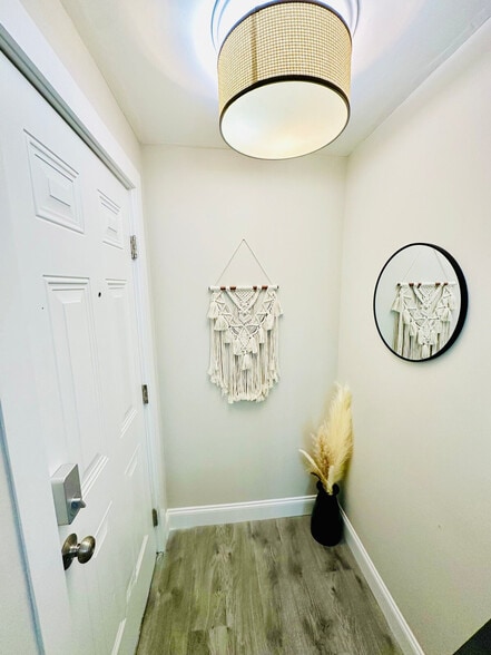 Building Photo - 1 Christopher St