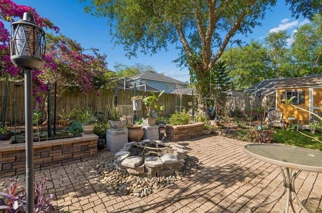 Building Photo - 9407 Chart House Ct