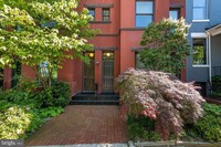 Building Photo - 3026 R St NW