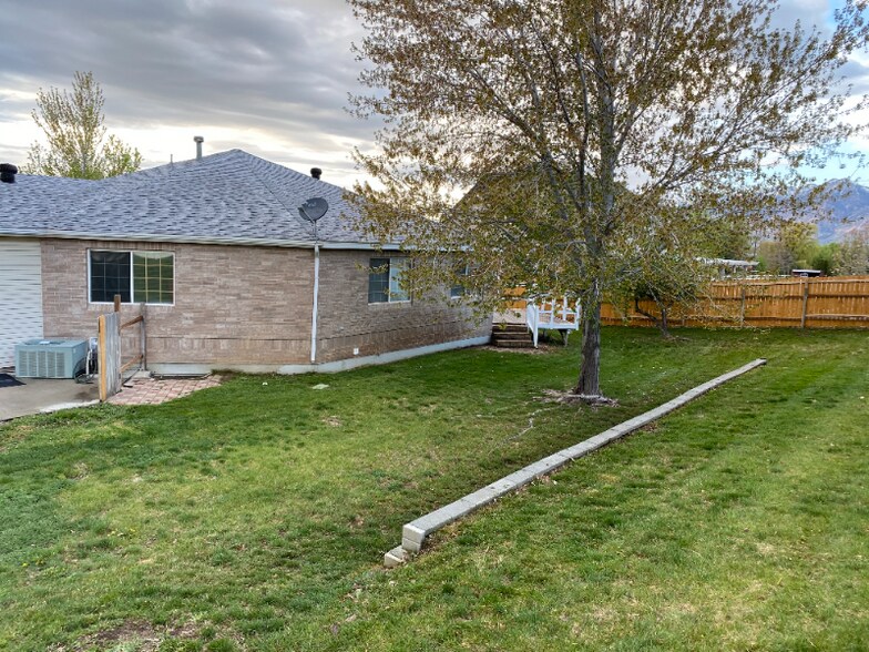 Building Photo - 2265 S Linda Wy