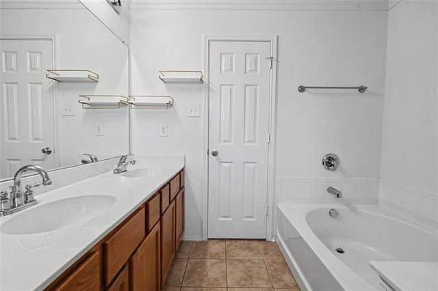 Building Photo - 2313 Becard Dr