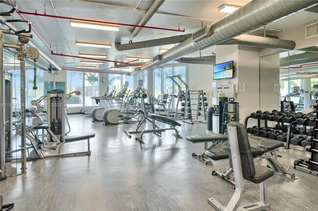 Building Photo - 3029 NE 188th St