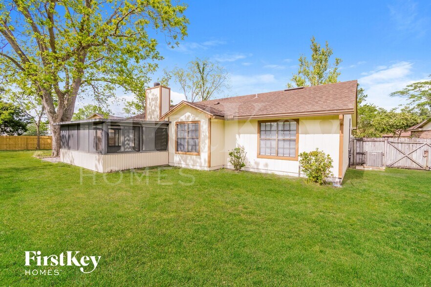 Building Photo - 1383 Mayberry Ln