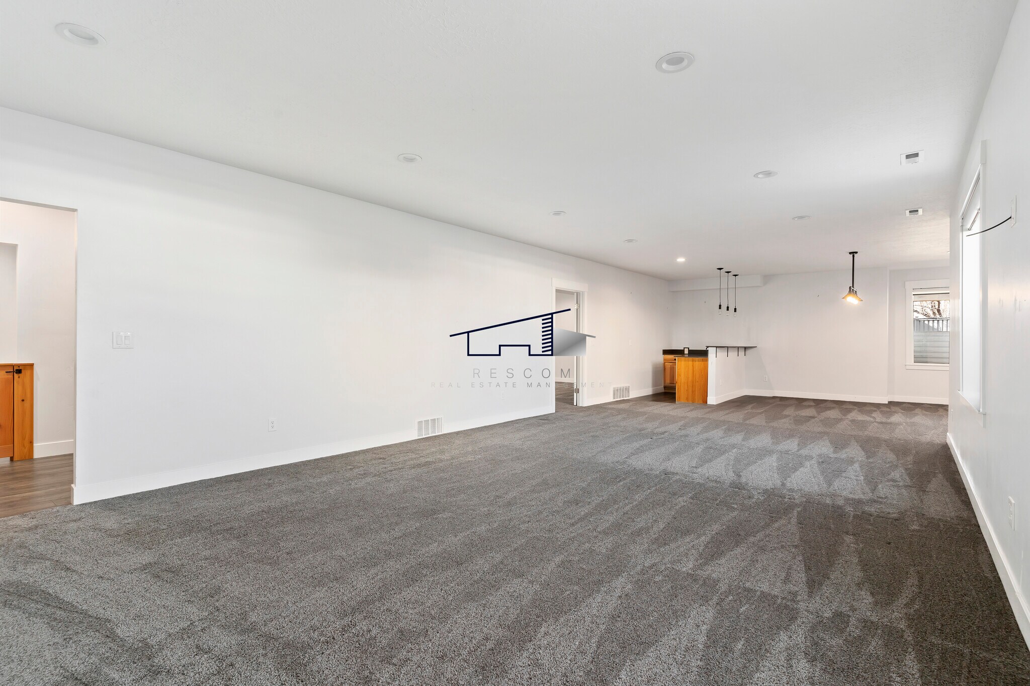 Building Photo - 369 W Clark Cir